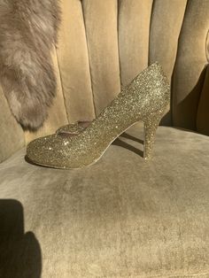 Gold glitter as shown. Other shoe styles and colors available. Gold Closed Toe Heels, Heels Closed Toe, Tall Heels, Heels Short, Glitter High Heels, Closed Toe Heels, Short Heels, Glitter Shoes, Purple Ombre