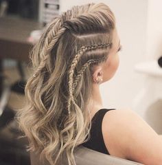 Unique viking hairstyle ideas | Trendy hairstyle ideas | Easy hairstyle ideas Viking Bridal Hair With Crown, Viking Hairstyles Women Medium Length, Viking Braids Female Short Hair, Nordic Hairstyles Women, Female Viking Hair, Short Viking Hair Women, Edgy Wedding Hair, Viking Hair Styles, Viking Braids Female