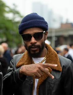 Lakeith stanfield Men's Urban Style, His Style, Gentleman Style, Man Style, Urban Style, Mens Casual Outfits, Mens Casual, Men's Wear