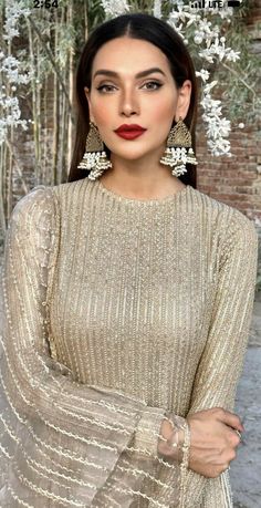 Net Clothes, Shaadi Outfits, Mirror Work Dress, Pakistan Dress, Gala Design, New Look Dresses, Zardosi Work, Latest Bridal Dresses, Blouse Casual Fashion