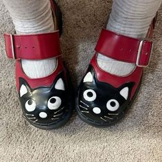 check profile!-⋆𐙚₊˚⊹ ᡣ𐭩 Twee Aesthetic, Dr Shoes, Cat Shoes, Funky Shoes, Funky Outfits, Pretty Shoes, Mary Jane Shoes