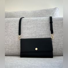 Michael Kors Small Black Clutch Crossbody Bag - Never Used! Removable Strap So It Can Be A Crossbody Bag Or A Clutch! In Perfect Condition. Cheap Black Crossbody Clutch, Michael Kors Black Bag With Removable Pouch, Black Crossbody Clutch With Zipper Closure, Black Crossbody Wallet With Gold-tone Hardware, Michael Kors Black Shoulder Bag With Gold-tone Hardware, Bags Michael Kors, Black Clutch, Michael Kors Black, Michael Kors Bag