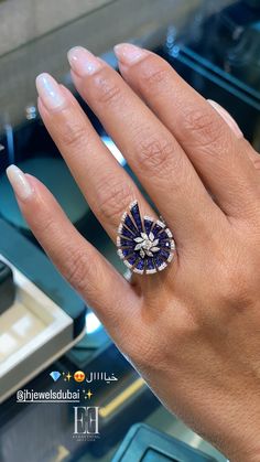 Coloured Stone Rings, High Jewelry Ring, Extraordinary Jewelry, Art Jewelry Design, High Fashion Jewelry, Expensive Jewelry Luxury, Luxe Jewelry, Dope Jewelry, Indian Wedding Jewelry