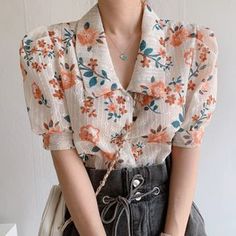 Onam Outfits, Fashion Cycle, Áo Blu, Womens Blouses Summer, Floral Blouses, Burmese Clothing, Floral Aesthetic, Campervan Life, Gaun Fashion