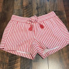 Nwt Vineyard Vines Tiamo Striped Shorts In Jetty Red. Have No Stains/Tears. Size S. Red Summer Pajama Shorts For Vacation, Red Pajama Shorts For Summer Vacation, Summer Vacation Red Pajama Shorts, Red Pajama Shorts For Vacation, Red Cotton Shorts For Vacation, Red Beachwear Shorts For Spring, Red Pajama Shorts For Summer Beach, Red Cotton Shorts For Beach Season, Red Summer Pajama Shorts