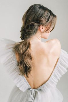 Gorgeous long bridal hairstyles | @darlingjosephine #hairstyle #hairideas #hairinspo #womenshair #womenshairstyle #hairtrends #updos #weddingupdos #longhairupdos #elegantupdos #halfupdos #casualupdos #classicupdos Long Bridal Hairstyles, Long Bridal Hair, Hair Flow, Photographie Portrait Inspiration, Hair Extensions Best, Hot Soup, Bridal Hairstyles