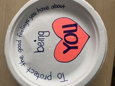 a paper plate with the words do not touch on it