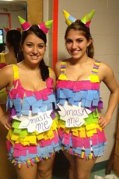 DIY group Halloween costume ideas for college students, featuring fun and creative options for friends. Diy Pinata Costume, Sorority Halloween Costumes, Pinata Costume, Diy Group Halloween Costumes, Diy Pinata, Trendy Halloween Costumes, Dressup Party, Creative Valentines