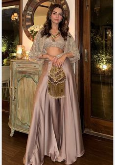 Indian Bridesmaid Dresses, Indian Outfits Lehenga, Salwar Kamiz