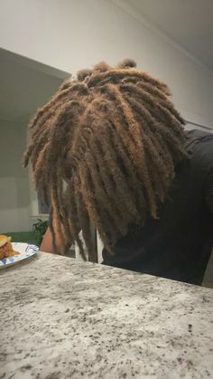 Light Brown Locs Men, Light Brown Dreads Men, Honey Brown Locs Men, Loc Color Ideas Men, Loc Hair Colors, Brown Highlights On Black Hair Men, Honey Brown Dreads, Honey Blonde Dreads, Honey Brown Locs