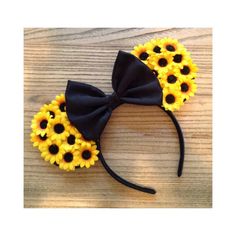 Hand made #sunflower #mouse #ears. The front of these ears are covered in #artificial #silk #sunflowers. The #back along with the #bow  ♔💋#xoxo 💕#Estellaseraphim 😀  Follow @eseraphim1329 here on #Pinterest.  #Facebook,  #Instagram,  #Twitter...♔ Disneyland Ears, Disney Ears Headband, Disney Headbands, Diy Disney Ears, Diy Mickey Ears, Disney Mouse Ears, Disney Mickey Ears, Disney Mouse