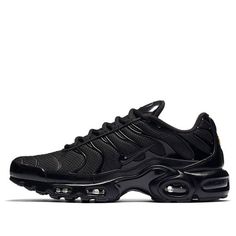 Black Nike Shoes Outfit, Nike Air Max 98, Black Nike Shoes, Nike Tn, Nike Shoes Outfits, Tenis Nike, Nike Air Max Tn, Marathon Running Shoes, Mens Nike Shoes