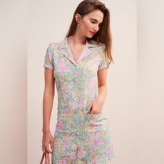 From Summer 2019 Collection. No Flaws. Fits Like A Xs. Vestidos Retro, Jeanne Damas, Flare Mini Dress, Moda Vintage, Floral Print Blouses, Feminine Outfit, Western Outfits, Dress Vintage, Fashion Prints