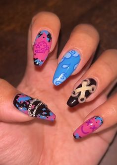 Arcane jinxnails Nails By Dev, Arcade Nails, Jinx Inspired Nails, Jinx Nails Arcane, Fortnite Nails, Arcane Nails, Jinx Nails, Adventure Time Nails, Nail Ideas