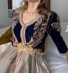 Velvet Dress Designs, Latest Bridal Dresses, Stylish Wedding Dresses, Fashion Top Outfits, Fancy Dresses Long, Afghan Dresses