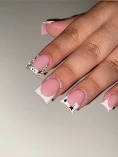 Pretty Nails With Designs, Short Squat Nails, White French Tip Nail Art, Micro Nails, Simple Nails With Design, Glitter Acrylic, French Tip Nails Hello Kitty, Volleyball Safe Nails, Super Short Square Nails