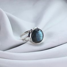 Natural Labradorite Ring, Handmade Silver Ring, 925 Sterling Silver, Dainty Ring, Labradorite Round Ring, Ring For Women, Wedding Gift Ring Stone Name: Natural Labradorite  Primary Color : Silver Material : 925 Sterling Silver Shape: As Photo Stone Color: Blue Explore our exquisite collection of handcrafted gemstone solid silver jewelry on Etsy. Each piece is meticulously designed and expertly crafted, ensuring a unique and timeless beauty. Our jewelry is made with genuine, high-quality gemstone Adjustable Labradorite Rings For Anniversary, Silver Labradorite Rings For Anniversary, Round Labradorite Ring As Gift, Handmade Silver Ring, Zierlicher Ring, Labradorite Ring, Round Rings, Gift Ring, Silver Rings Handmade