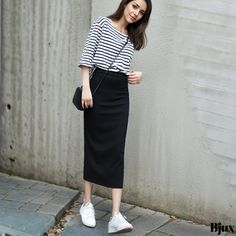 Bjux - High-Waisted Split Skirt: A Professional and Elegant Midi Skirt for Women Elegant Midi Skirt, Bodycon Midi Skirt, Skirts Midi High Waisted, Wrap Around Skirt, Split Skirt, Midi Skirt Pencil, Split Hem, Types Of Skirts, Olivia Mark