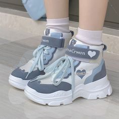 Cute Shoes Heels, Kawaii Shoes, Cute Sneakers, Girly Shoes, Aesthetic Shoes, Really Cute Outfits, Kawaii Clothes