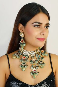 Jadau Kundan Handmade Hand Painted Meenakari Kundan Choker Emerald Semiprecious Stone Kundan Choker Necklace Jaipur Kundan, Indian Jewelry Fine Ahmdabadi Kundan Handmade Hand Painted Meenakari Kundan Choker Emerald Semiprecious Stone/ Kundan/ Pearl/ Choker/ Necklace Easy to wear, Light in weight & gives you a classy Look. It can be wear in festival occasion with matching salwar or saree. The fish hook is also attached at the top of earring for smooth wear and removal of earrings. Kundan Choker Necklace, Jewelry Kundan, Kundan Choker, Choker Necklace Set, Pearl Choker Necklace, Pearl Choker, Jewelry Wedding, How To Look Classy, Fish Hook