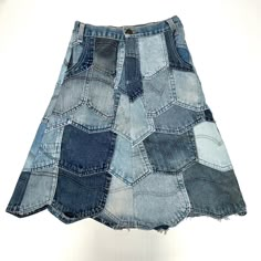 Upcycled skirt made from many different Jean pockets !  Size 24 waist. Length size 21 inches Custom Jean Skirt, Spring Reworked Denim Skirt, Recycle Jeans Clothes, Patchwork Denim Skirt In Recycled Denim Blue, Reworked Skirt, Vintage Patchwork Denim Skirt, Spring Denim Skirt, Reworked, Jeans Upcycle, Custom Skirt