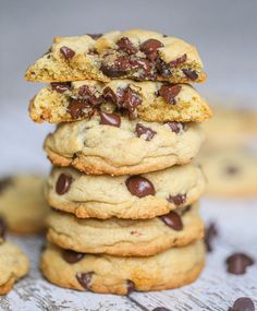 Different variation of chocolate chip cookies made to order!Walnut/ Heath/M&M/caramel Planet Chocolate, Vegetarian Cookie Recipes, Deserts Recipes, Paris Bakery, Best Chocolate Chip Cookies Recipe, Brownies Chocolate, Easy Chocolate Chip Cookies