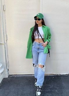 Ferxxo Outfits Mujer, Medellin Outfit, Green Shirt Outfits, Trendy Summer Outfits, Causual Outfits, Casual Style Outfits, Lookbook Outfits, Looks Vintage, Green Jacket