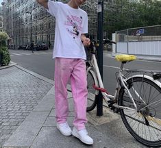 Outfits Oversize, Casual Outfits Vintage, Boys Fashion Aesthetic, Streetwear Outfit Men, Sweatshirt Blazer, Ideas For Outfits, Pink Shirt Outfit, Pink Pants Outfit, Outfits Men Streetwear