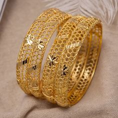 Afraic Jewelry- 1Pcs Wedding Gold Color Bangle For Women Girls Bracelet Arab/Ethiopian jewelry Bridal Bangles Ramadan jewelryModel Number:4000811603131Our product is a relatively high-end product, 5% of the gold plating can be used with confidence. It is a practical product for your party wedding birthday party. Gold jewelry makes your life more fun and beautiful. We have been working hard to dear. Provide more and better products Elegant Bangle With Intricate Design For Marriage, Marriage Bangle With Intricate Design, Gold Plated Bangle For Marriage, Intricate Design Bracelet For Wedding, Gold Bangle Bridal Sets As Gift, Gold Bridal Bangle Set For Gift, Bangles Ideas, Ethiopian Jewelry, Girls Bracelet