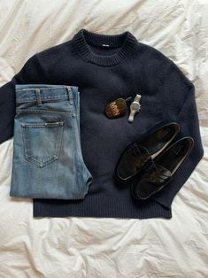 Sweatshirt Men Aesthetic, Old Money Jeans Outfit Men, Loafer Fits Men, Loafer Jeans Outfit, Mens Jeans Aesthetic, Jeans Loafers Outfit, Men’s Loafers, Watch Outfit Men, Mens Loafers Outfit