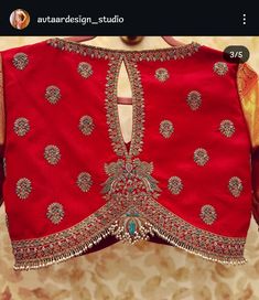 Madhubala Blouse Designs, Bridal Embroidery Blouse Designs, Trending Blouse, Baby Lehenga, Green Blouse Designs, Heavy Blouse, Handwork Blouse, Maggam Blouse, Saree Blouse Neck Designs