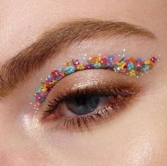 Spy Makeup, Euphoria Vibe, Makeup Sketch, Make Up Guide, Natural Makeup For Teens, Hades Persephone, Makeup App, Oopsie Daisy