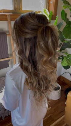 20 Fun Prom Hairstyles for Long Hair Ideas to Try Now .. prom hairstyles for long hair prom hairstyles for short hair prom hairstyles short hair prom hairstyles for long hair half up prom hairstyles 2023 prom hairstyles 2024 prom hairstyles up prom hairstyles shoulder length prom hairstyle for short hair prom hairstyles medium length prom hairstyles down prom hairstyles for medium length hair prom hairstyles braid prom hairstyles straight hair prom hairstyles with bangs prom hairstyles bun prom Fun Prom Hairstyles, Prom Hairstyles 2023, Prom Hairstyles Shoulder Length, Bridal Hair Half Up Half Down, Prom Glam, Long Hair Ideas, Bridal Hair Half Up, Bridemaids Hairstyles, Half Up Wedding Hair