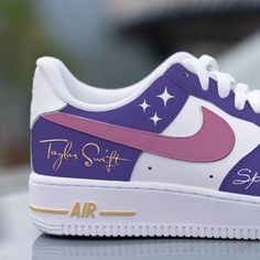 Elevate your style game with our Custom Speak Now Taylor's Nike Air Force 1 in Purple and Pink. Stand out in these unique sneakers, designed with a bold and adventurous mindset. Make a statement and take risks with every step! 🔥 100% genuine, Brand New.👟 Custom sneakers.★Every pair is hand-made and unique.✨Best quality waterproof and scratch-proof paints used.🎉 1000+ satisfied customers across various platforms.🎁 Treat the shoes as art as they are delicate and special.💌 We accept custom ord Custom Logo Sneakers With Round Toe For Streetwear, Streetwear Custom Sneakers With Round Toe And Logo, Customizable High-top Sports Sneakers, Customizable High-top Sneakers For Sports, Customizable Sporty Sneakers For Sports, Sporty Customizable Sneakers For Sports, Customizable High-top Sporty Sneakers, Customizable Sporty High-top Sneakers, Customizable Low-top Sneakers For Sports