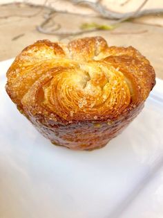 Best Kouign-Amann Recipe Dominique Ansel (Croissant Dough) – Salt & Vanilla Kouign Amann Recipe, Philo Dough, Bouchon Bakery, Dominique Ansel, Croissant Dough, Croissant Recipe, Doughnut Cake, Sweet Pastries