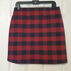 Brand New, W/O Tags From: Maurices Size: Medium More Info: -A-Line Short -Pull On -Elastic Waist -Zipper Accents, No Pockets Measurements: -Length: 18 In -Waist: 30 In A Line Shorts, Short Skirt, Buffalo Plaid, Red And Black, Black Red, Buffalo, Elastic Waist, Womens Skirt, A Line