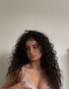 Latina Curly Hair, Mermaid Summer, Curly Hair Photos, Beautiful Curly Hair, Beachy Waves, Curly Girl Hairstyles, Dream Hair, Curly Girl, Long Curly