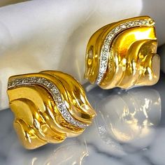 Measure Approximately 1” X 3/4” Crafted In Beautiful 14k Yellow Gold With Genuine Round Diamonds Weight: 5.3 Grams!! Butterfly Backs Excellent Condition, Beautiful Earrings! Pierced Earrings, Earings Piercings, Beautiful Earrings, Round Diamonds, Diamonds, Yellow Gold, Yellow, Gold