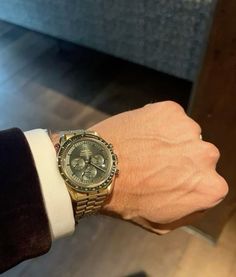 PAVEL MOZOROV Succession Aesthetic, Gabriel Scott, Square Watches, Gentleman Aesthetic, Gold Watch Men, Refined Style, Oblivion, Old Money Aesthetic