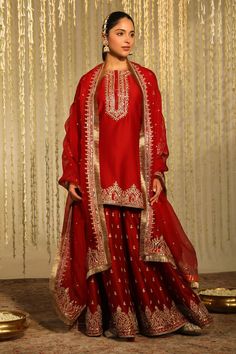 Shop for these amazing collections of Red Kurta And Sharara Silk Chanderi Embroidered Mishika Paisley Butti Set For Women by Sheetal Batra online at Aza Fashions. Bridal Suits Punjabi, Business Casual Womens Fashion, Lengha Blouse Designs, Silk Sharara, Lehenga Saree Design