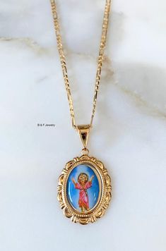 Gold Plated Oval Baby Jesus Necklace Figaro Chain Necklace With Medallion As Gift, Figaro Chain Medallion Necklace Gift, Gold Oval Necklace With Curb Chain, Oval Pendant Necklaces With Figaro Chain For Gifts, Adjustable Chain Necklace With Oval Pendant, Figaro Chain Necklaces With Oval Pendant For Gift, Oval Pendant Necklace With Figaro Chain For Gift, Oval Chain Necklace For Gift, Oval Figaro Chain Necklace As A Gift