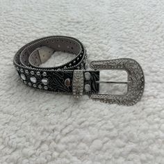 Embossed Rhinestone Leather 1 1/2" Belt Shot Bead Trim Interchangeable Buckle Size Small 37" Jean Size 25-26 Never Worn Bedazzled Belt, Rhinestone Belt, Beaded Trim, Emboss, Belts, Buckle, Women Accessories, Trim, Beads