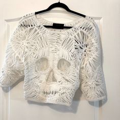 Philipp Plein Couture White Cropped Ghost Shirt. Brand New With Tags Never Worn. Designer White Party Blouse, Designer White Tops For Party, Designer White Blouse For Party, Cropped Graphic Tees, Ghost Shirt, Crop Top Shirts, Philipp Plein, White Crop, Graphic Tee Shirts