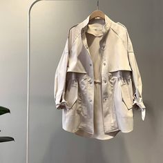 Trench Coat Beige, Safari Outfits, Short Trench Coat, Blue Trench Coat, Clothes Stand, Loose Coats, Womens Windbreaker, Women Overcoat, Sleeves Clothing