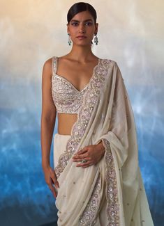 Ivory Embellished Georgette Saree Angad Singh - Fabilicious Fashion Mehendi Saree, Ivory Saree, Party Sarees, Indian Wedding Wear, Glamour Dress, Fancy Blouses, Georgette Saree, Indian Designer Outfits, Georgette Fabric