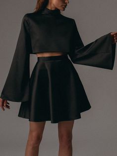 Black Dresses Classy, Fashion Tops Blouse, Girly Fashion, Casual Style Outfits, Lookbook Outfits, Modest Dresses, Fashion Tops, Modest Fashion