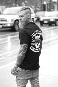 5barbas 4 Biker Hairstyles, Josh Mario John, Stile Pin Up, Beard Shampoo, Viking Hair, Beard Hairstyle, Full Beard, Beard Styles For Men