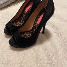 Beautiful Shoe And Like New Condition Made Of Satin With Leopard Print Fitted Fabric Heels For Evening, Chic Black Fabric Heels, Elegant Black Fabric Heels, Black Fabric Heels With Round Toe, Betsey Johnson Shoes, Black Satin, Betsey Johnson, Beautiful Shoes, Shoes Women Heels