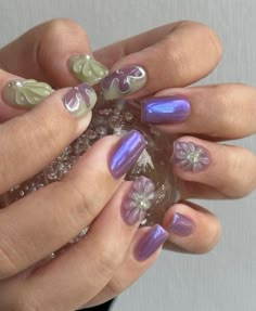 Fairycore Nails Short, Victoria Paris Nails, Kawaii Gel Nails, Funky Gel Nails, Short Maximalist Nails, Short Purple Nails, Maquillage On Fleek, Hello Nails, Hippie Nails