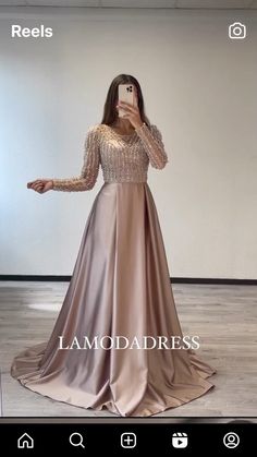 Party Wear Dress Stitching Ideas, Gawon Design Western, Gowns Dresses Elegant Indian, Engagement Dress For Bride Indian Gown Simple, Simple Gowns Indian Style, Outfit For Farewell Party, Dresses For Engagement Party Indian, Simple Engagement Dress Indian, Farewell Gowns